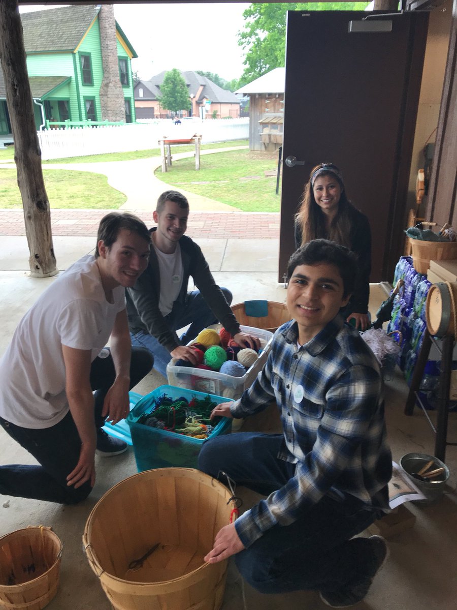 <a href="/GvineNHS/">Grapevine NHS 17-18</a> Staying to the very end! Thanks , Mustangs!🐴❤️🐴