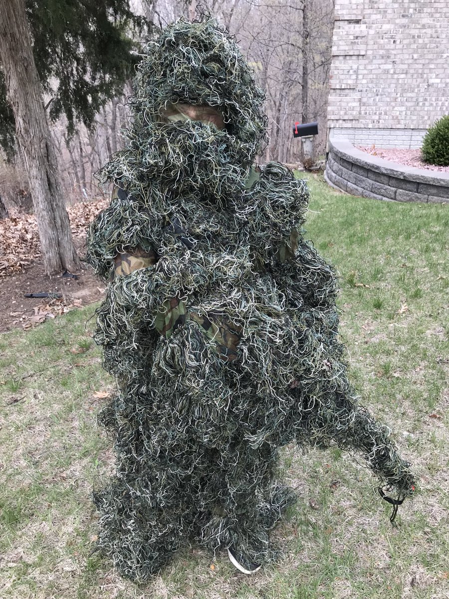 SchnableK's tweet image. Ghillie Suit fun..... Can you see me?