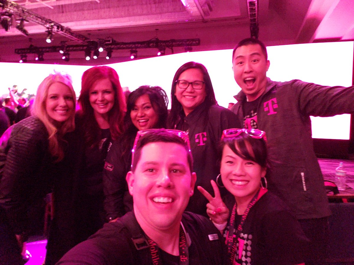 tpham1300's tweet photo. Proud to be a part of such an amazing company who really is about being #CustomerObsessed. Excited about being a part of a team as well! I bleed #Magenta 🤗 #NWSalesTraining #UNSTOPPEABLE @Magenta_Liz @JonFreier @JohnLegere https://t.co/ZtrnXgptO3