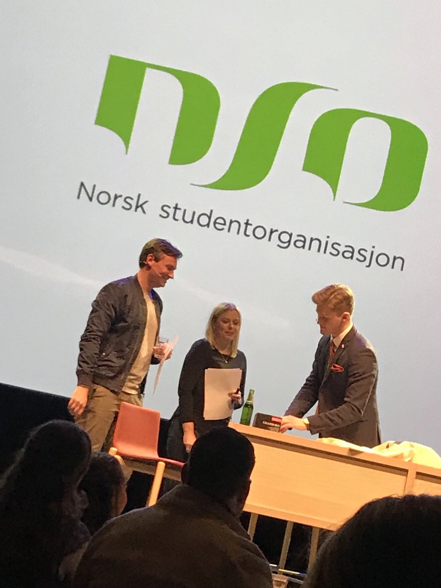 OpsalEven's tweet photo. Fantastisk med besøk av @HoyreTina  &amp; @Henrikasheim på #LMNSO Dere leverer like bra som i podcasten 🙋‍♂️ https://t.co/aaq5riMMGQ