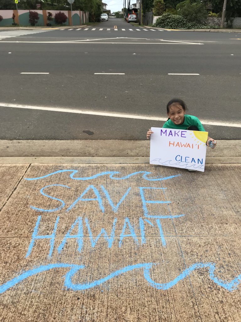 BluePlanetFound's tweet photo. Kicking off Earth Day 2018 at the #BlueLineProject in Ewa Beach! #DrawTheLine https://t.co/6hHdKx5Hks