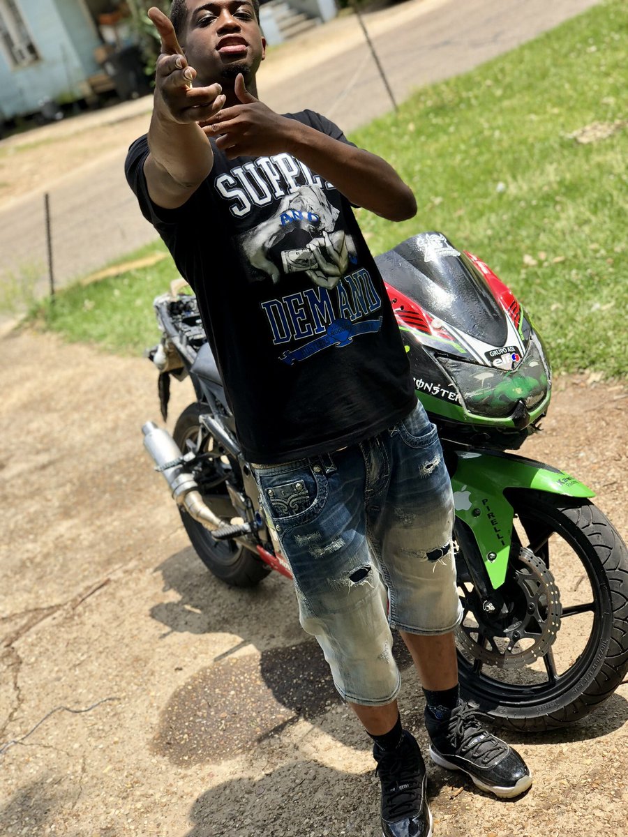 ke_flocka's tweet photo. #LLCBB https://t.co/DjUdNNkWkG