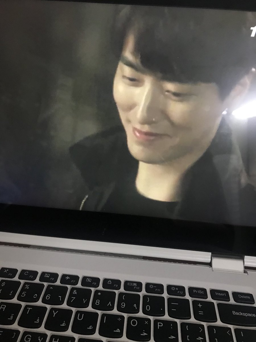 roxybeloved's tweet photo. That smile though ❤️🤗🤗 #APoemADay #drYe https://t.co/MDfAVC6ir9
