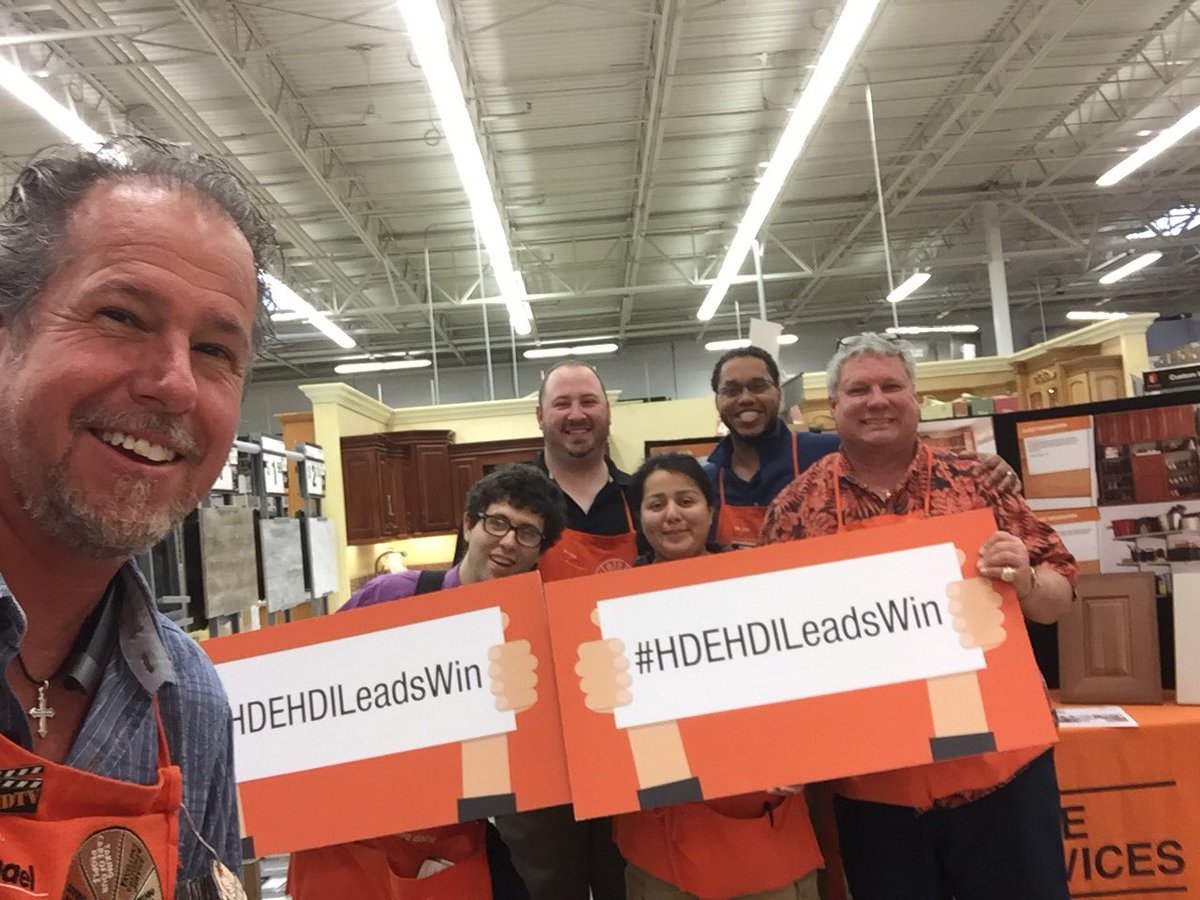 thdmichaelbell's tweet photo. Who wants a Lead? HSPS/Sales and the awesome Crew at 8454 Kyle Texas Does !!! Booom Baby Team Austin in The House👊😎 #HDEHDILeadsWin @DerekTHD @SHAMWOW99 @THDJAKEM @shakahomedepot @guest_charles @MervinTHD @THDPatti @scottwhiteHD https://t.co/908St2nqIX