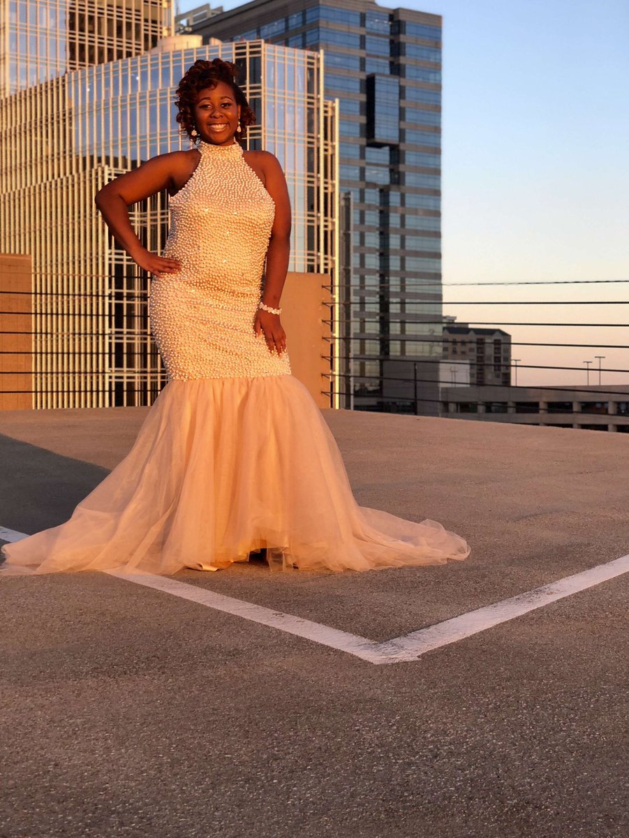 happygirl1555's tweet photo. Prom 2k18 #Thegreatslay #driptown #pearleD https://t.co/VQiJ0gLZbX