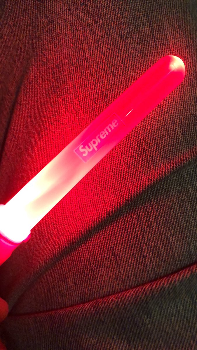 TirelliDavide's tweet photo. Vendo dildo luminoso per inutilizzo, no perditempo https://t.co/fK3Av0DRqZ