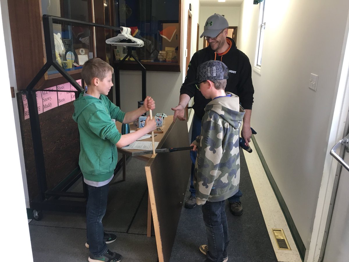 Redcliff_BP's tweet image. Volunteer/Committee member/Scout Leader @MikeLukacs teaching a couple #scouts how to repair a stripped screw hole for a door hinge! Great job Mike! #volunteer #passontheknowledge #teachtheyoung #Redcliff