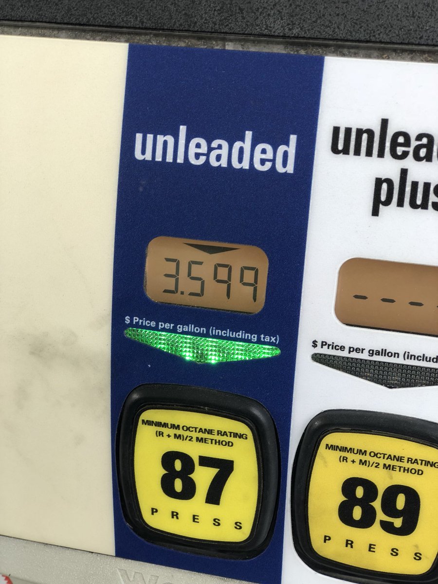 LoganMohtashami's tweet photo. Heading toward 4 bucks here in So Cal # gasprices #oil #weakerdollar https://t.co/i8UhYuYjT0