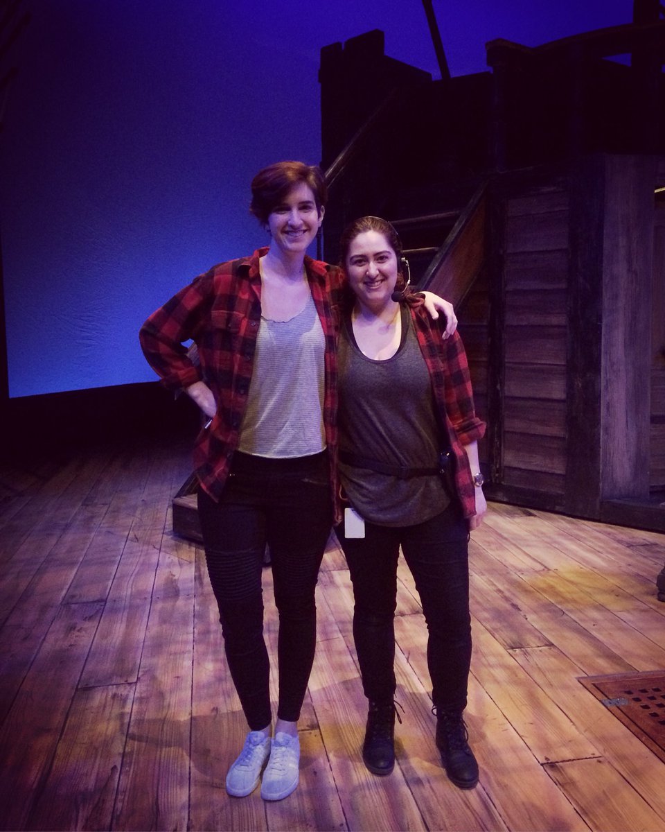 rin_allen's tweet photo. Our stage mgmt interns are on the same wavelength for our FIRST PREVIEW tonight! 🙌 Get it, ladies!
@cincyplay #treasureislandcincy https://t.co/BG0taZqGFN