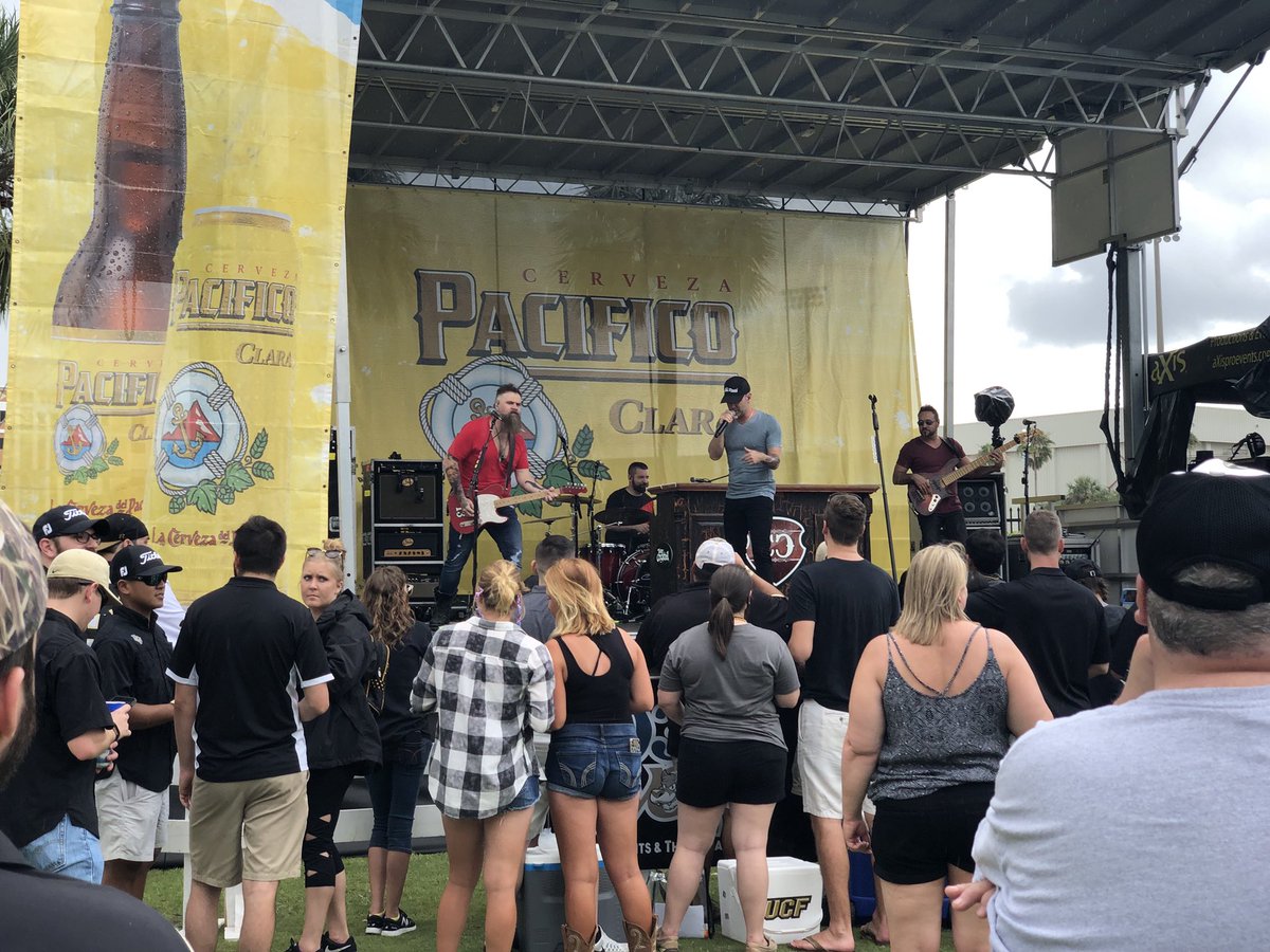 aXismagazine's tweet photo. #GameOn letโs rock this @UCF_Football Spring Kickoff w/ @craigcampbelltv on #Pacifico Mainstage! #GoKnights #UCFastival https://t.co/pZ4RJNlSrj