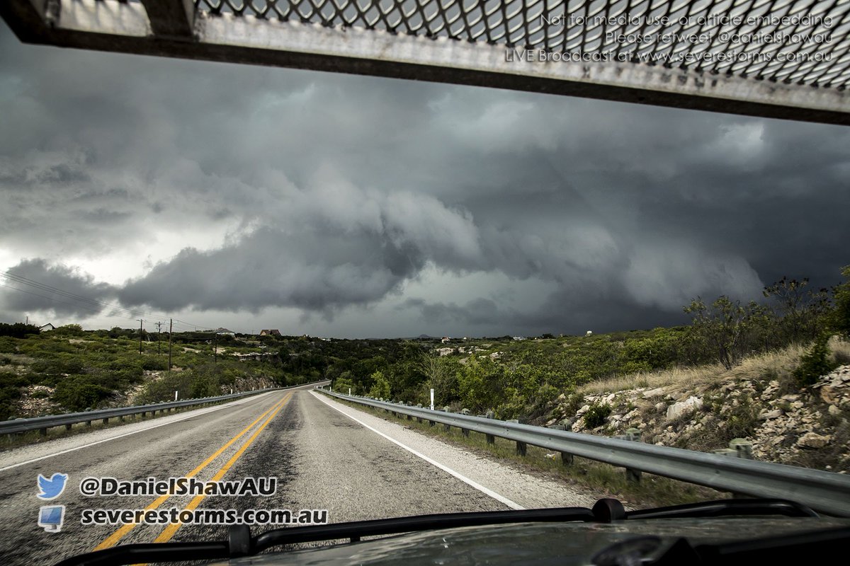 DanielShawAU's tweet image. LIVE: Tracking a severe storm near Graford TX Watch at severestorms.com.au