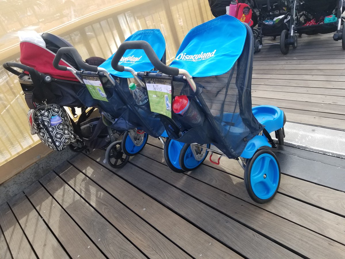 strollers allowed at disneyland