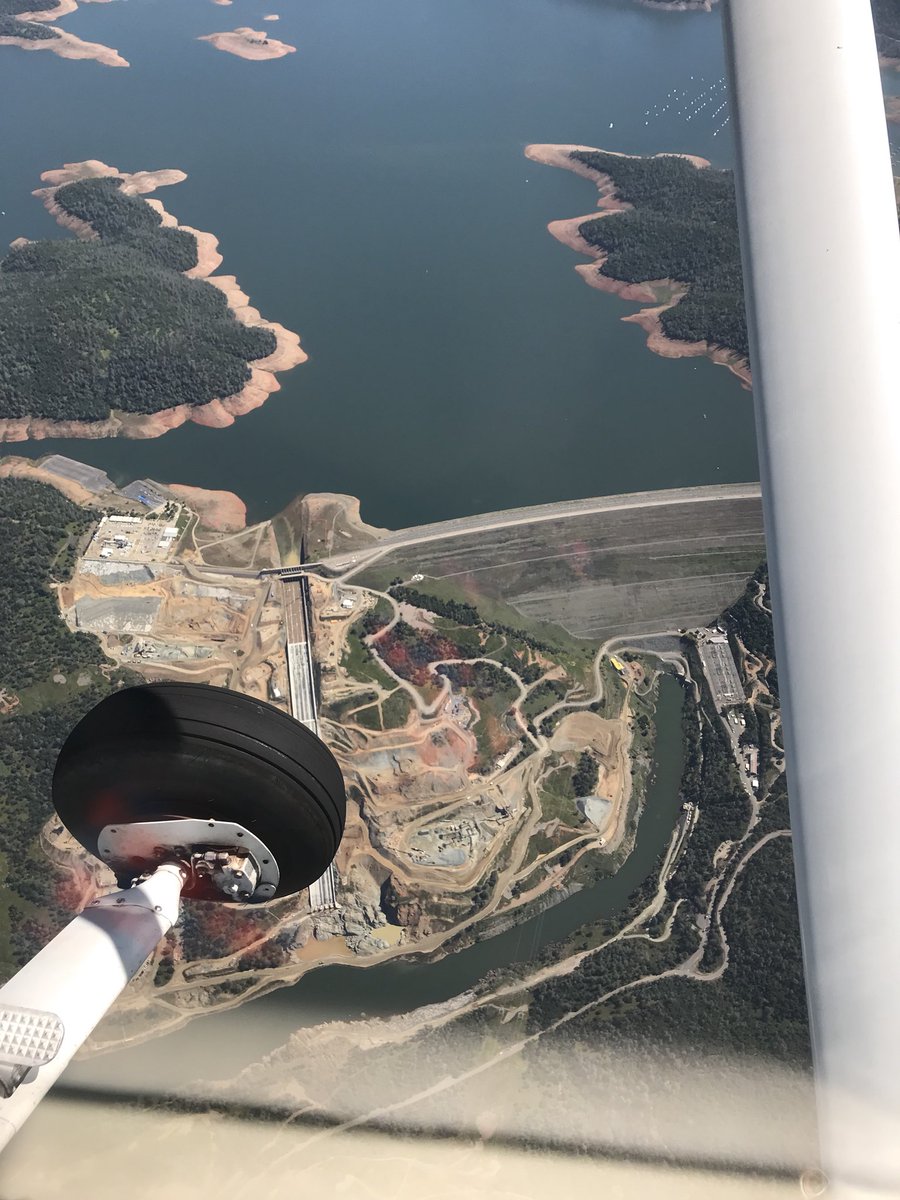 MikeAllenOnAir's tweet photo. Did my very first solo cross country flight (it was Auburn to Chico) but pretty fun except for the bird that tried to kill me at the beginning. But I got this picture of Lake Oroville. https://t.co/5AKmw6m6FI