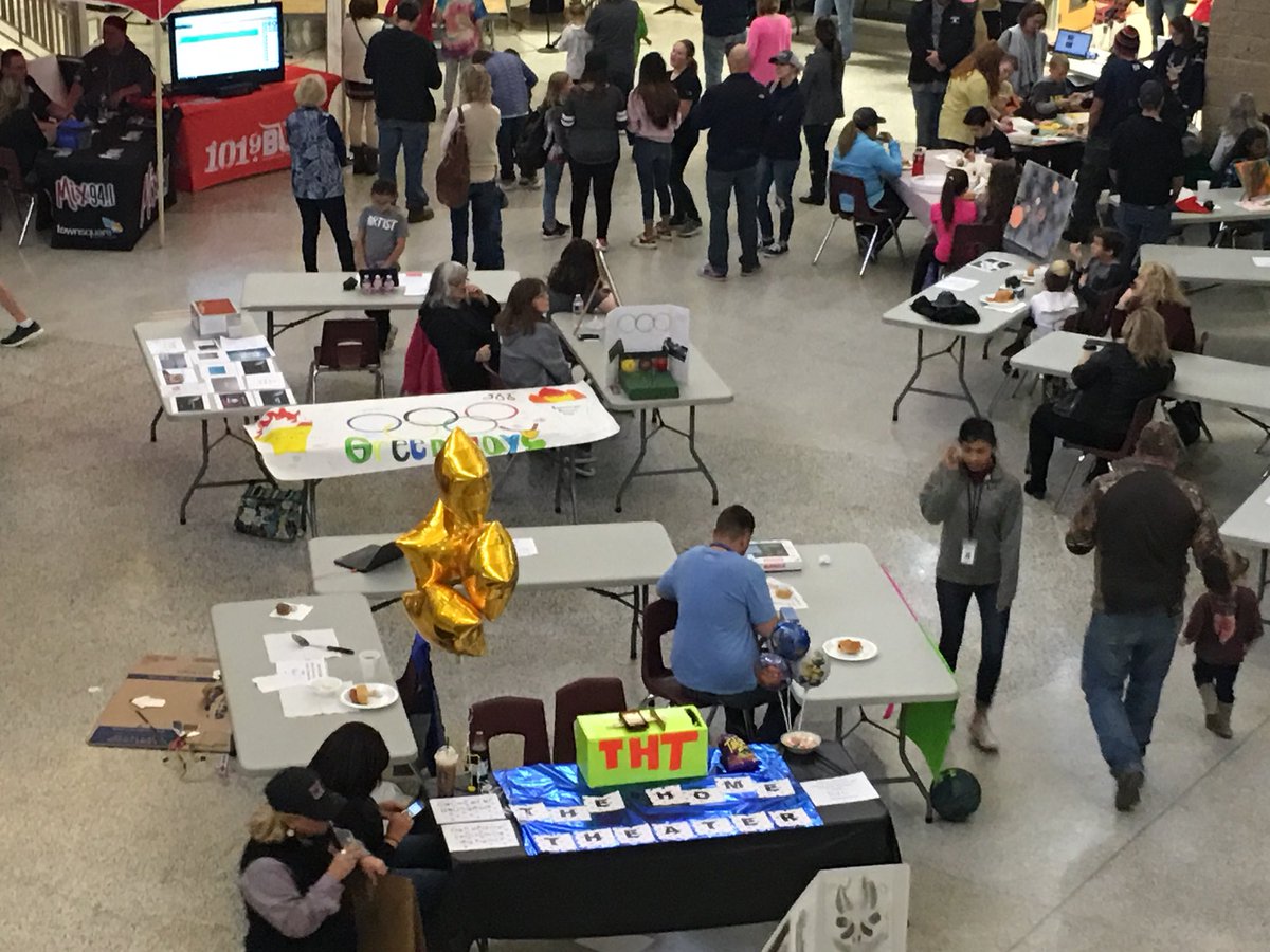 chrisnnorton's tweet photo. What an amazing iCreate event! Thanks @CanyonISD_CTO for the amazing vision. The students at CISD are amazing! Mind blown!!! #iCreateCISD https://t.co/nmS6HjwyLh
