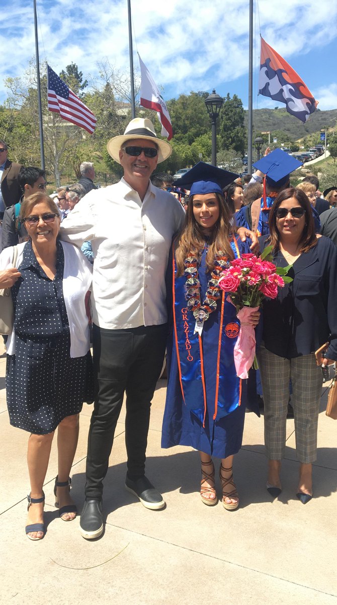 GraziadioSchool's tweet image. Congrats to our Spring 2018 Graduates, we are proud of your hard work and can't wait for what the future holds! “‘For I know the plans I have for you,’ declares the Lord, ‘plans to prosper you and not to harm you, plans to give you hope and a future.’” Jeremiah 29:11. #PeppGrad18