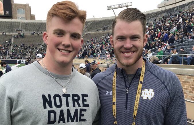 Top 75 OT Quinn Carroll hanging w/ former #Irish TE Kyle Rudolph today during his official visit. #bluegoldgame #FightClub19