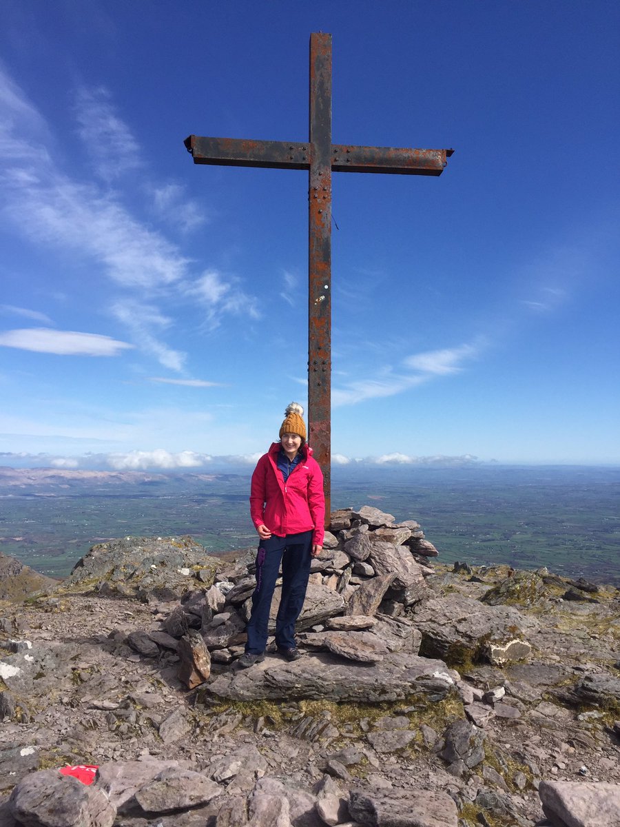 Tumedel's tweet photo. So this is what I did today....very happy to get up and down in one piece...even went via the #devilsladder #carauntoohil https://t.co/k8IIoim0cA