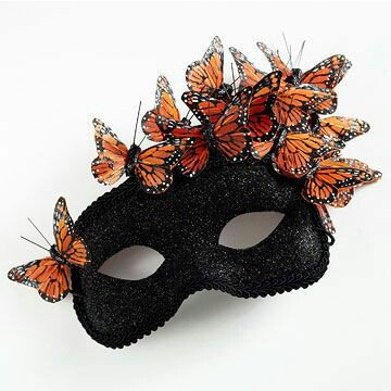 leacwilson's tweet photo. magnificent and hungry #MasqueradeBall https://t.co/mAoyGJ4UYC