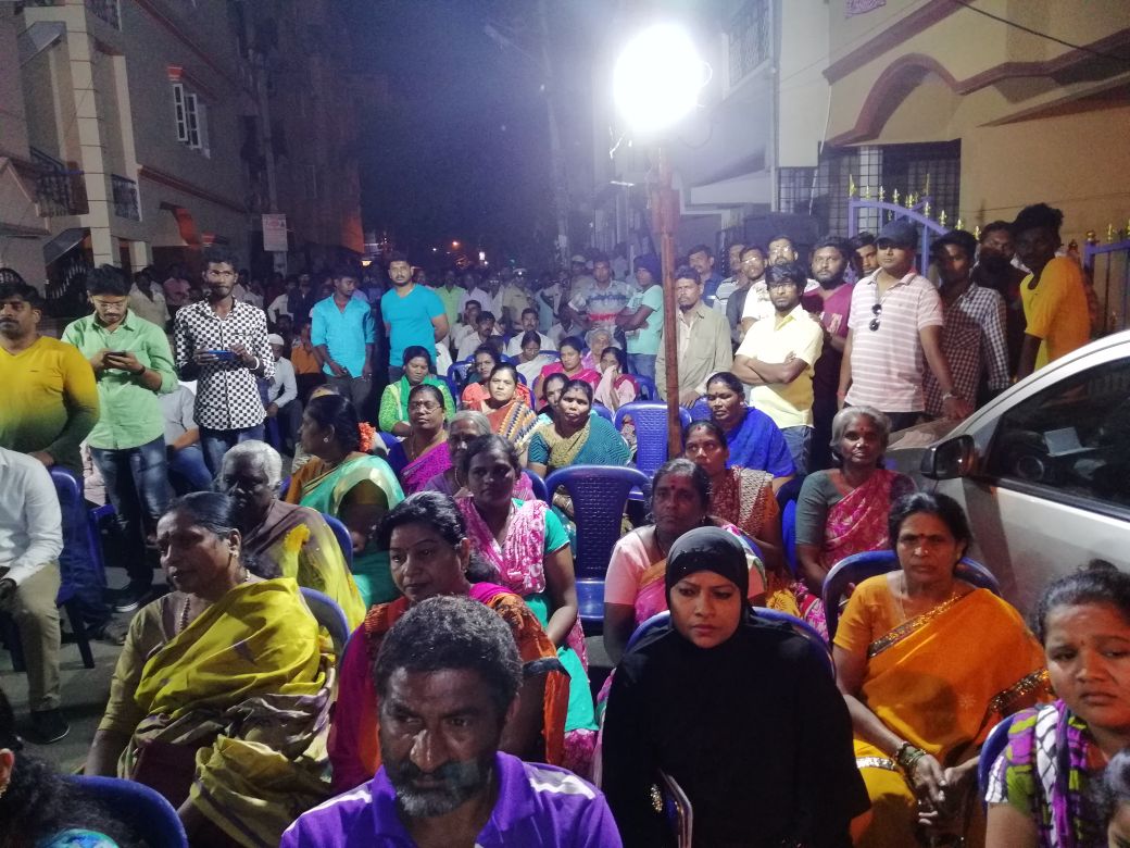 RLR_BTM's tweet photo. ಕರ್ನಾಟಕ ವಿಧಾನಸಭಾ ಚುನಾವಣೆಗೆ ಬಿಟಿಎಂ ವಿಧಾನಸಭಾ ಕ್ಷೇತ್ರದಿಂದ ಕಾಂಗ್ರೆಸ್ ಅಭ್ಯರ್ಥಿಯಾಗಿ ಸ್ಪರ್ಧಿಸುತ್ತಿರುವ ಮಾನ್ಯ ಗೃಹ ಸಚಿವರಾದ ಶ್ರೀ ರಾಮಲಿಂಗಾರೆಡ್ಡಿ ಅವರು ಮಡಿವಾಳ ವಾರ್ಡ್ 172ನಲ್ಲಿ ಆಯೋಜಿಸಲಾಗಿದ್ದ 'ಕಾಂಗ್ರೆ��್ ಕಾರ್ಯಕರ್ತರ ಸಭೆ'ಯಲ್ಲಿ ಪಾಲ್ಗೊಂಡ ಕ್ಷಣ.
#RLR4BTM #NammaBTM #INC4Karnataka https://t.co/lyF3ifal5s