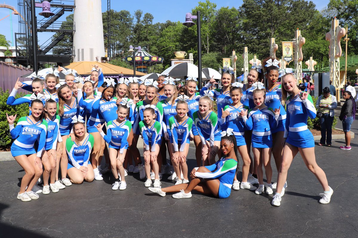 LetsGoPAYge's tweet photo. OXYGEN RAYS: LEVEL 3 GRAND CHAMPIONS 💙💚 https://t.co/VObDqSZd62