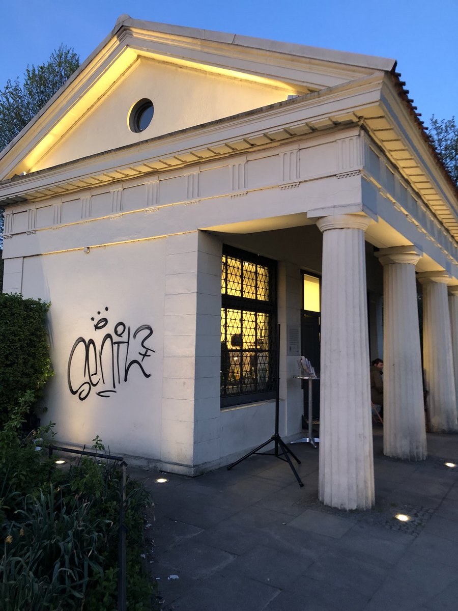 mindsetr's tweet photo. Danke für das tolle Gespräch über #Wissenstransfer #Digitalisierung und #openaccess bei der #lndmhh im #museumfürhamburgischegeschichtchen. https://t.co/oCWB9gd4lW