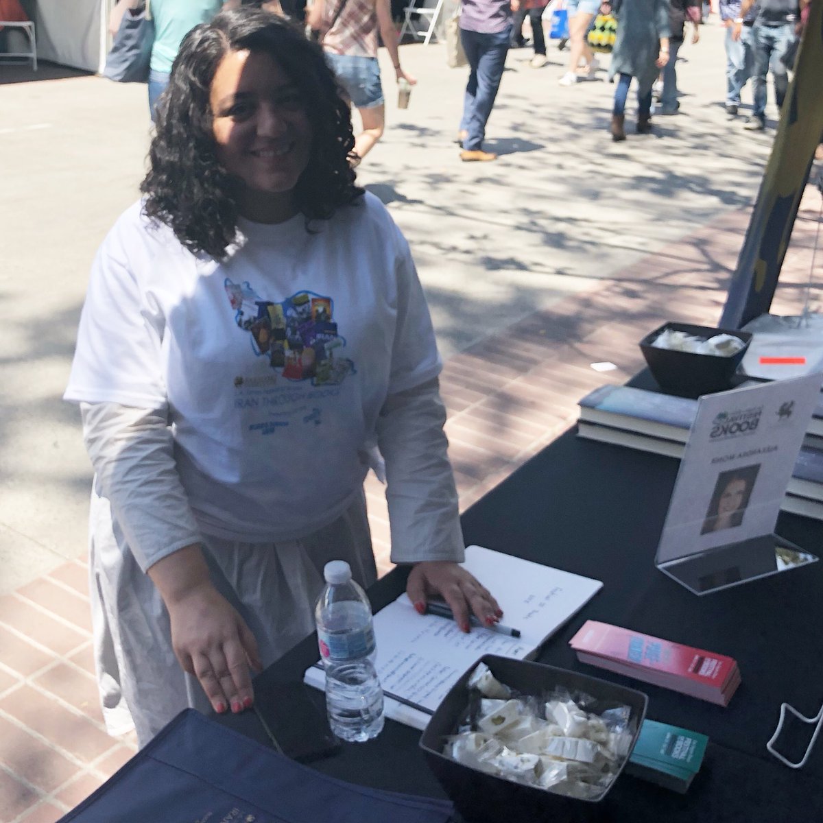 KayhanLife's tweet photo. Iran Through Books At #usc @USC #bookfestival #bookfest #latimesfestivalofbooks @latimes @farhangfound #farhangfoundation #farhang #Booth951 with @RezaAgaKhan @TGuivi and the #PersianFilm crew https://t.co/uMhLthhYd7