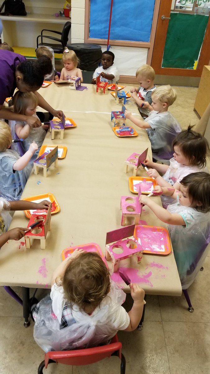 MoJaxon1's tweet photo. #1402Rock🌟s @MelindaDrake41 &amp; @mojaxon1 ended their week with a Bang! Hosting another kids workshop with Baptist Health Early Childhood Development ages 2 &amp; 3👨🏽‍🏫👩‍🏫! Building Stronger Realationship with all age groups one day at a time! #SWBest https://t.co/d5R99pXKMA