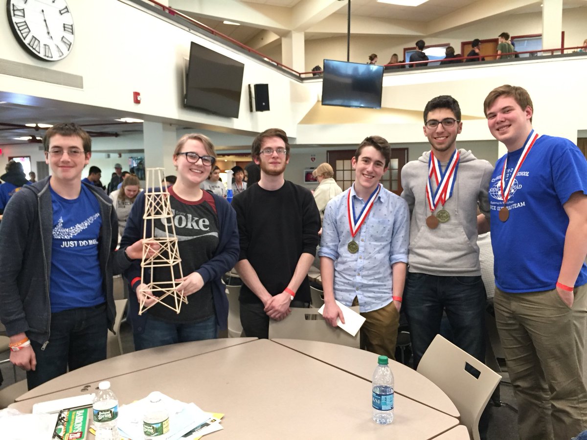 So proud of our Cumberland High School Science Olympiad team! Gold in anatomy and bronze in chem lab! @gobluechs @ScienceAtCHS