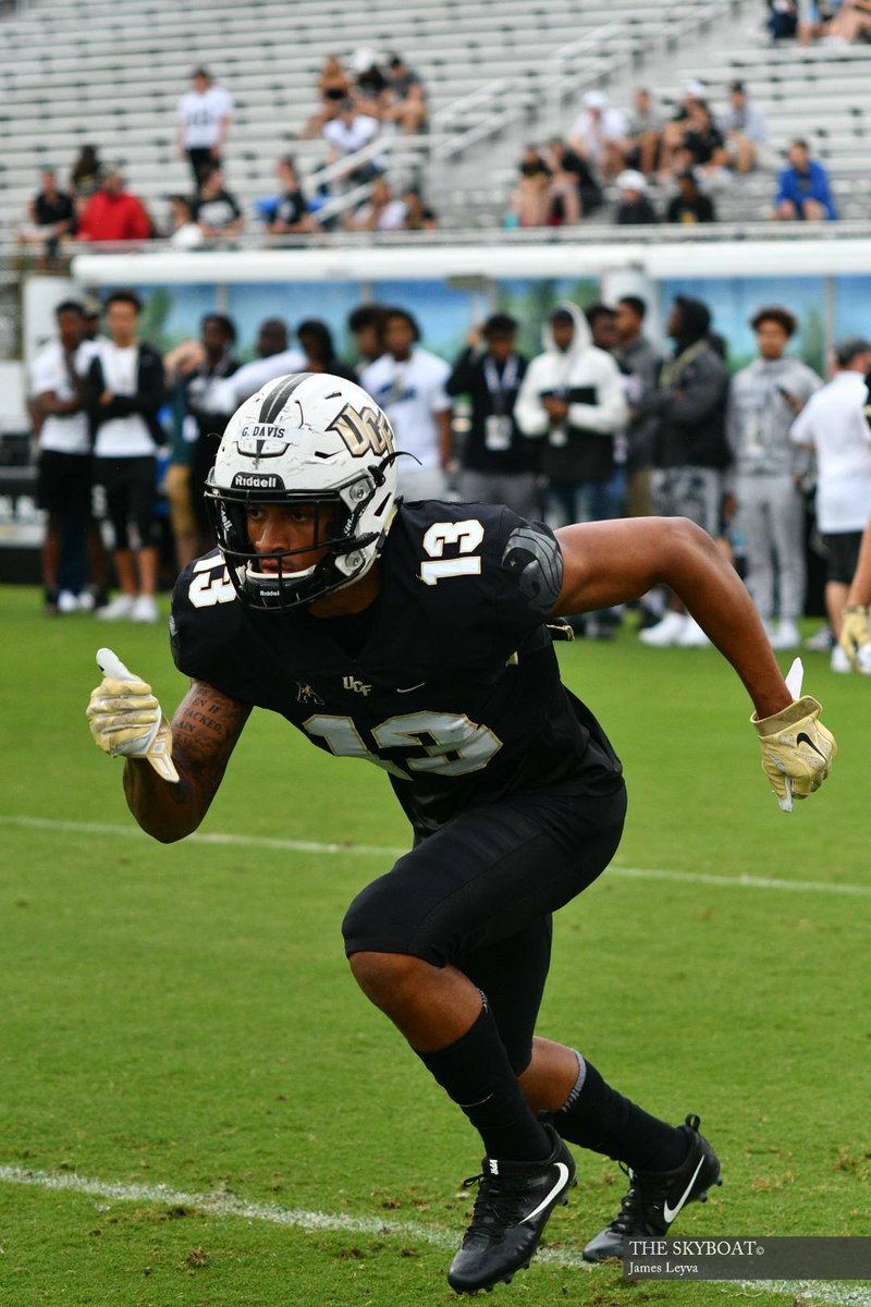 UCF_FB_SKYBOAT's tweet photo. Some pre #UCFastival ๐ธ by @xjleyva #ChargeOn https://t.co/zMuIQtxC7k