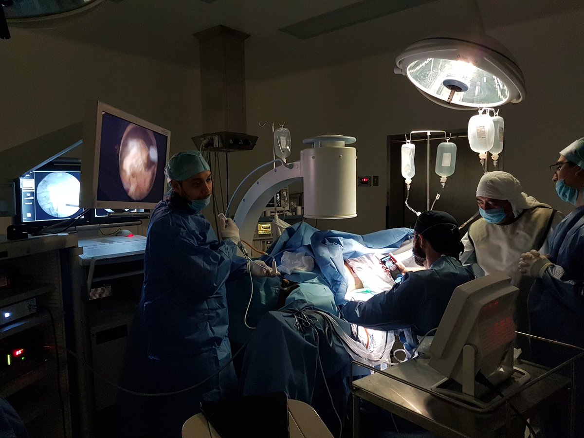 miguel_urologo's tweet photo. Miniecirs at @UroHRAEPY with @PusenMedical flex scope. And @storz https://t.co/ckkFtMFaQC
