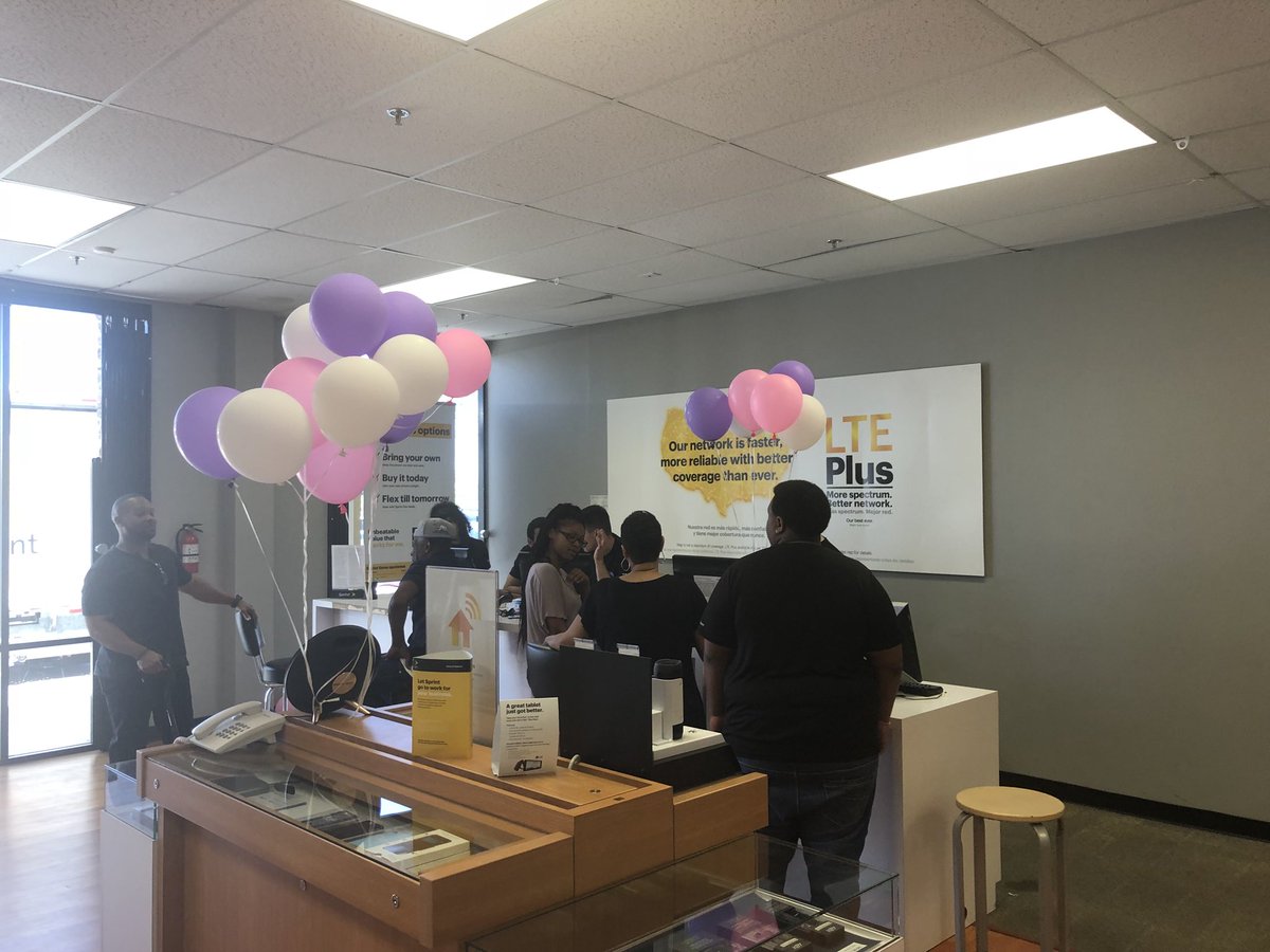 Having fun - BUSY !!!! With all the great deals <a href="/SprintBentonRd/">Sprint French Valley</a> <a href="/mwallen10000/">Michael Allen</a> <a href="/ArijSheikh/">Arij Sheikh</a> @jalene_garcia <a href="/SDMikeE1331/">mike eccher</a>