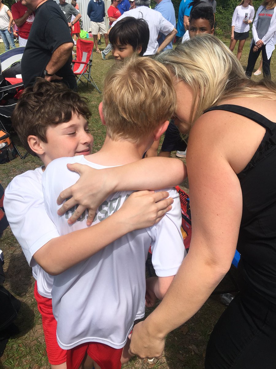 LauraBoyles_EDS's tweet photo. My @EDSPensacola jaguars made me so proud today! #trackandfield #cysl https://t.co/oNAWxmURlM