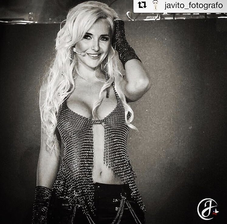 Chile... ❤️❤️❤️ #latinbillboards  #billboards #showcase #chile #movistararena #movistarenachile