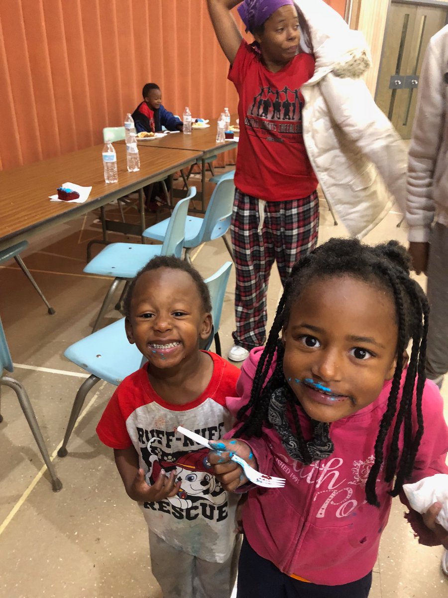 beasparkgiver's tweet photo. These Cuties or two of the people we fed today https://t.co/2HnuEv86jE