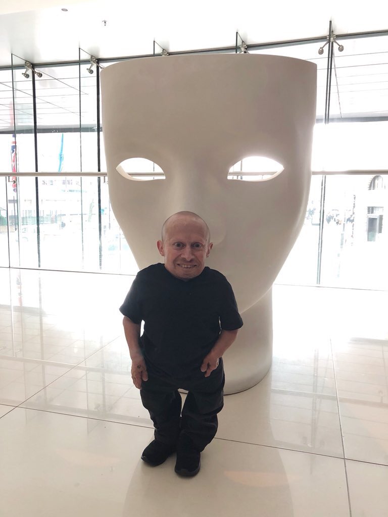 LesNews's tweet photo. Décès de l’acteur #VerneTroyer @VerneTroyer il avait 49 ans https://t.co/O5RK9cdwLZ