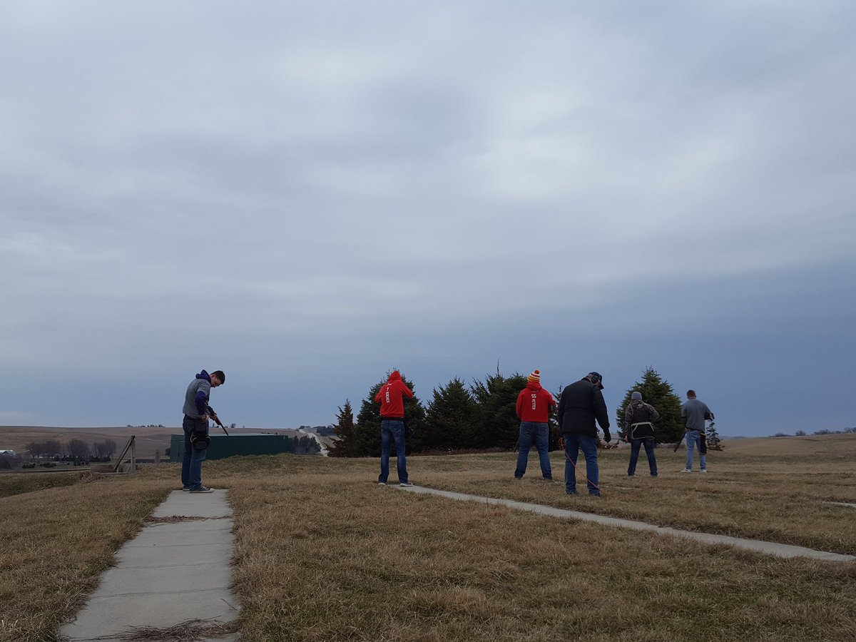 RichStoffers1's tweet photo. Crawford Co. TRAPSHOOTING team in competition this morning @arweva_rockets wth some great scores this a.m. led by Tanner K @tkoenck_7 (48-50 pigeons)! Fun to watch Sarah, Dylan, Ben,  &amp; Austin all shot well!! Lots going on too...Prom day etc! #trapshooters https://t.co/cMs3LbtNsa
