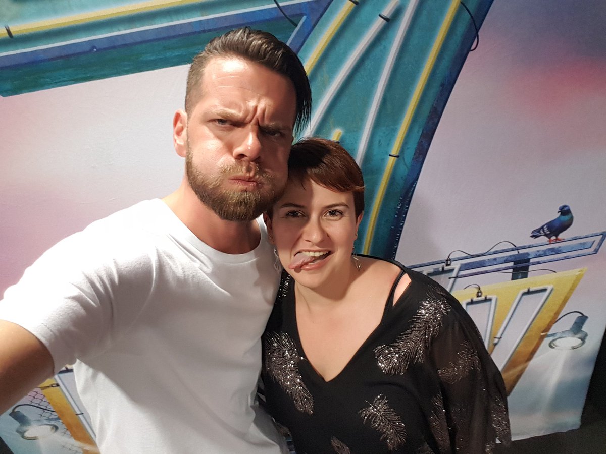 nath290585's tweet photo. Merci @KeenvOfficiel pour cette soirée de malade 
Un artiste en or avec un grand coeur tes show sont tous simplement exceptionnelle je repars encore une fois avec des étoiles plein les yeux c'est juste magique 
Merci pour tous se que tu donne pour nous https://t.co/GgiPb9n3Cb