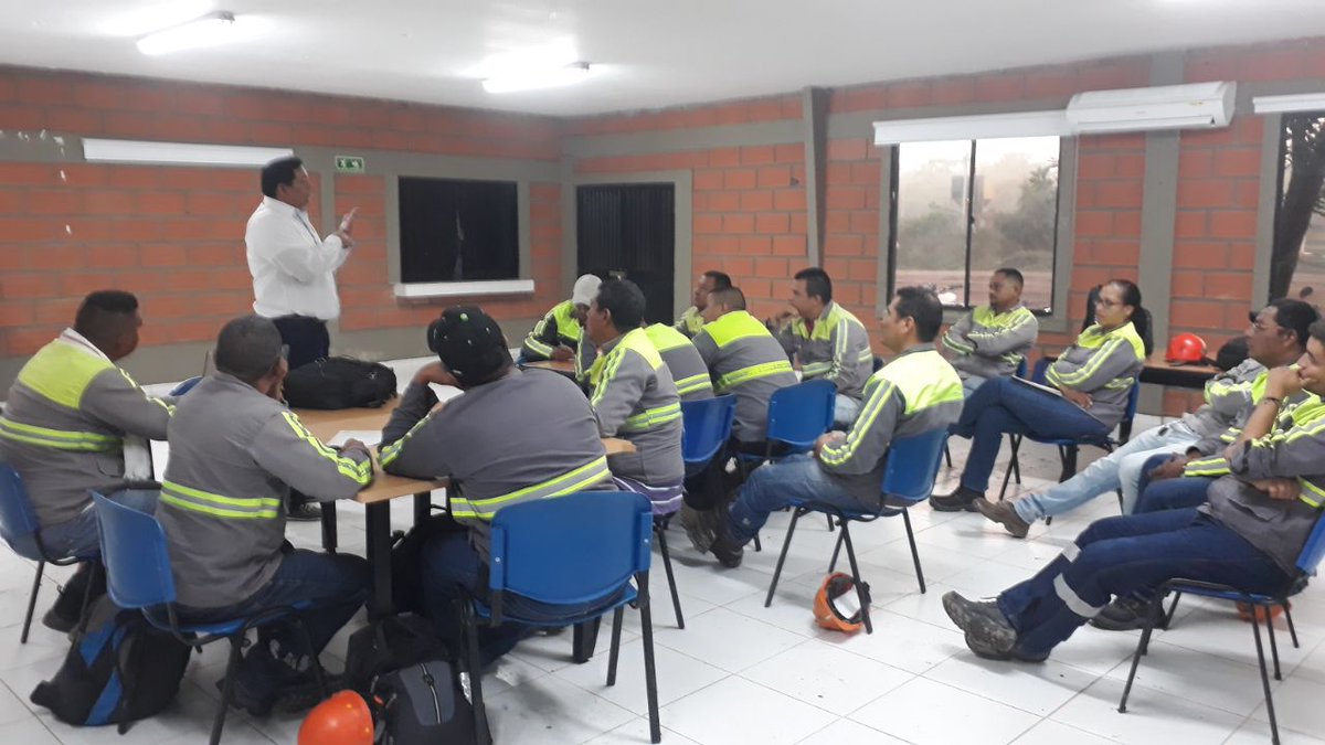 mlindeman09's tweet photo. Jornada se sensibilización e inducción en las normas 270101113 y 270101055, a trabajadores de la empresa Mincivil.
"Tu experiencia vale el SENA la certifica" @SBDIR_SENACFMA https://t.co/rarNFcEdwS