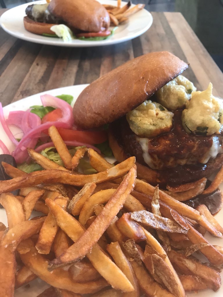 float_river's tweet image. If you are hungry in Gardiner Mt - checkout The Wonderland Cafe #FlyFishing #wonderlandcafe #whitewater