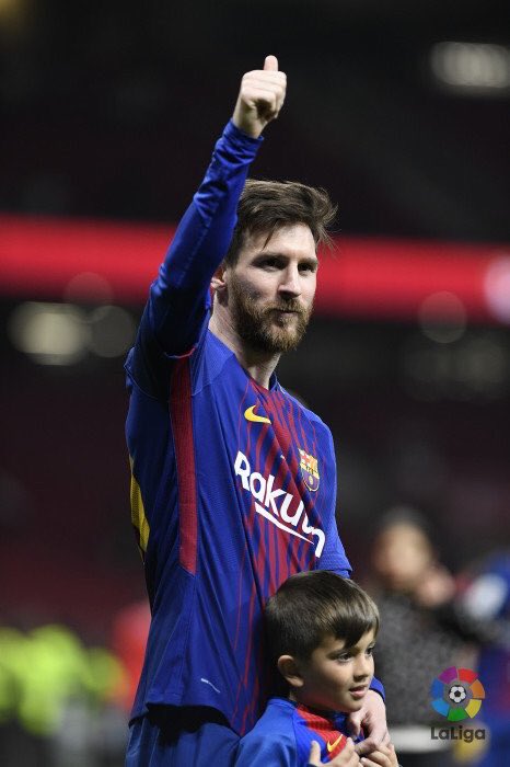 samirelshaba72's tweet photo. God save the king 👑
#barcacopa 🤙🏻
#messi ❤️ https://t.co/mU0b0e8C9o