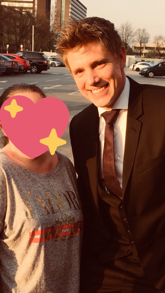 xamyrichiex's tweet photo. The smile that makes my day ❤️❤️❤️ #RyanHawley #OUASgrandball2018 https://t.co/30773MpHZ6