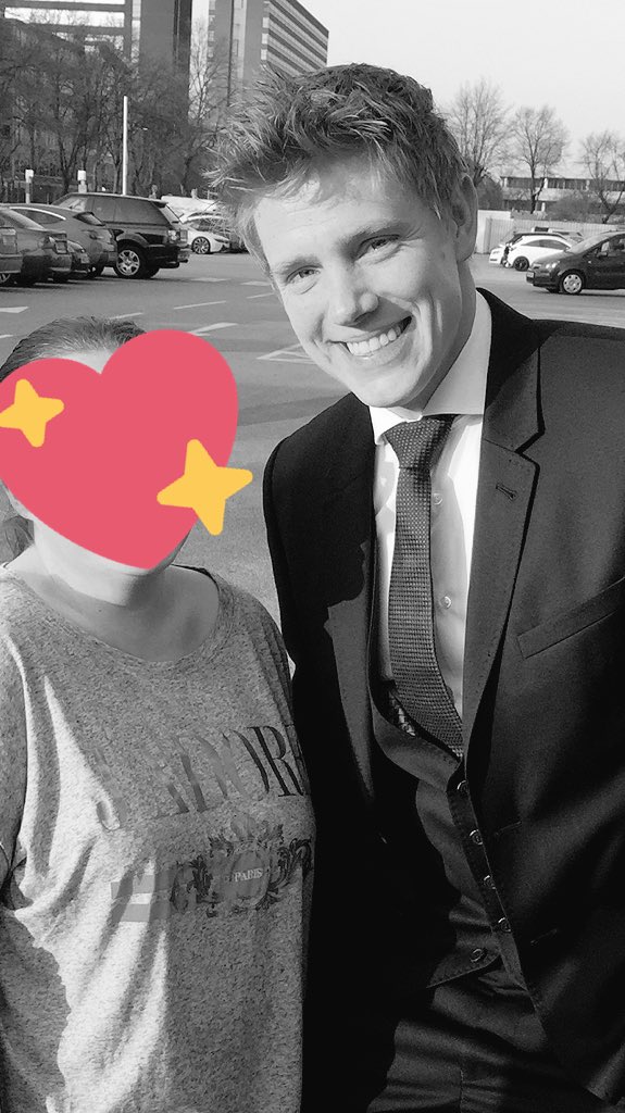 xamyrichiex's tweet photo. The smile that makes my day ❤️❤️❤️ #RyanHawley #OUASgrandball2018 https://t.co/30773MpHZ6