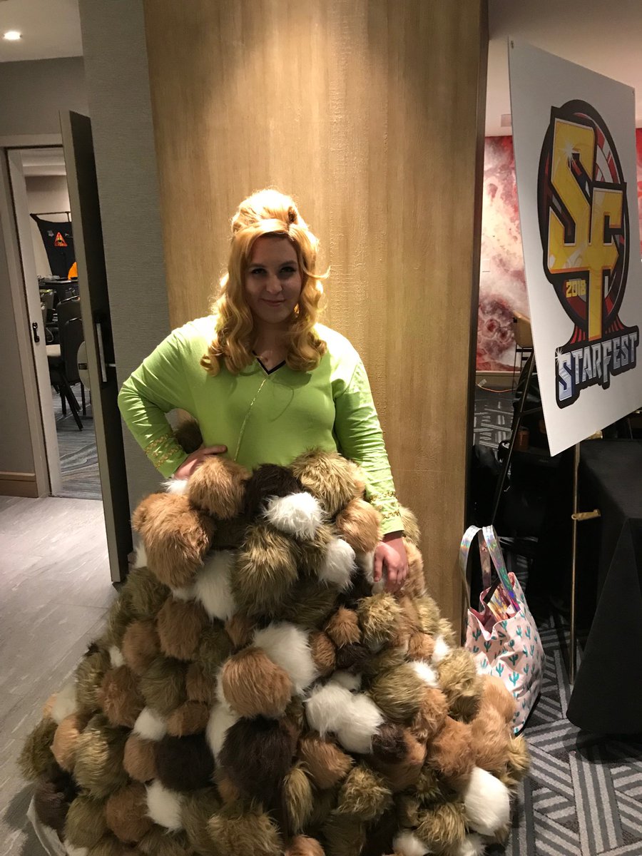 shwalker's tweet image. I need to not be biased, but this is one of my favorite costumes so far. @StarFestDenver