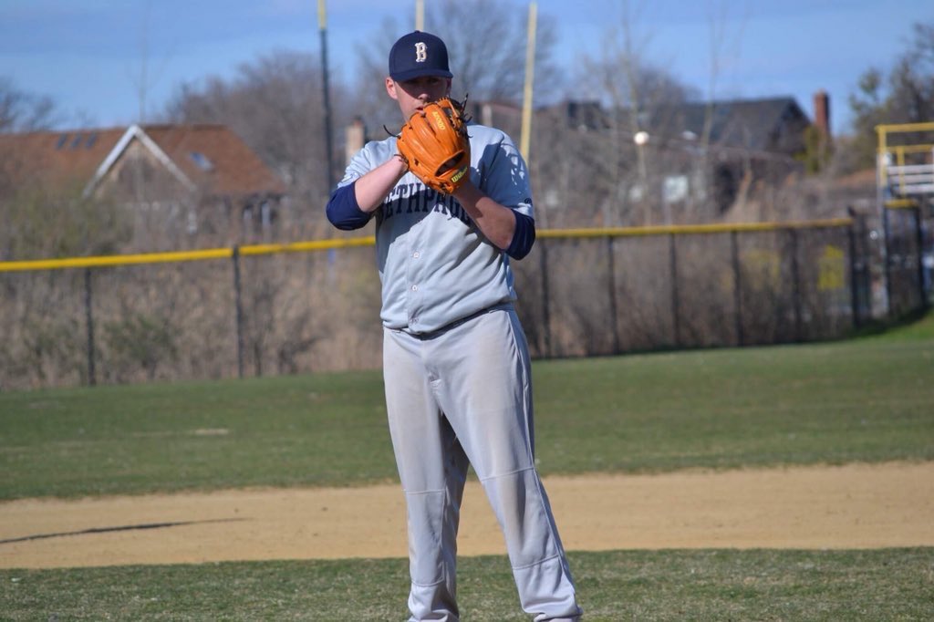 Player of the week nominees:

Anthony Lamar (Freeport)
3-7, 2 BB's, HR, 5 RBI

Colin Diez (Division)
6-10, 3 BB's, 4 SB, 3 RBI

Sean Rogers (Valley Stream North)
5IP, 1H, 0 ER, 7 K's | 5-8, 2 HR, 7 RBI

Nick Wendling (Bethpage)
CG, 0ER, 0H, 13 K's