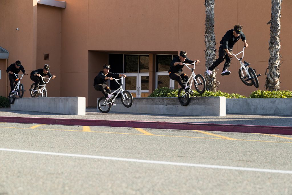 cinemabmx's tweet photo. Throwback @chadkerley fire from the #escapetothecinema mixtape. | shot by @kevinconners #cinemabmx #wearecinema https://t.co/EeEQIwtoea