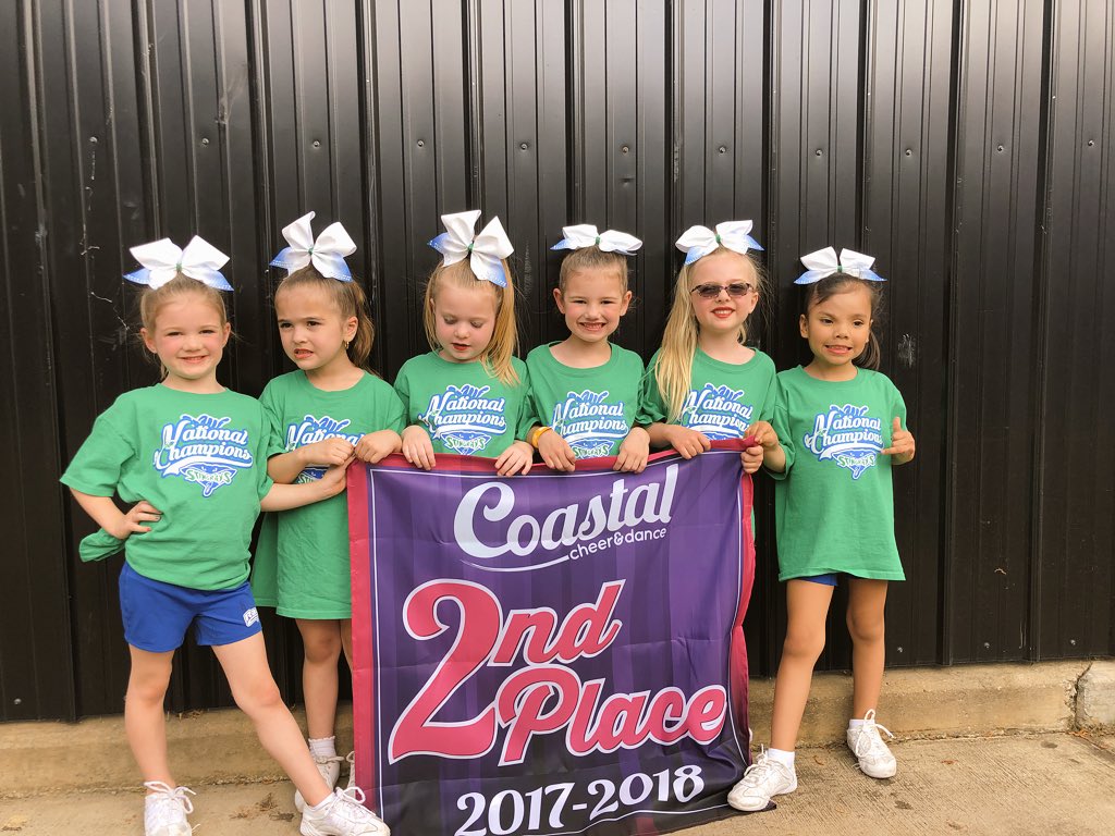 cameronbaisden_'s tweet photo. good season for the copper rays :) 💚 https://t.co/HkNMcTkXw2