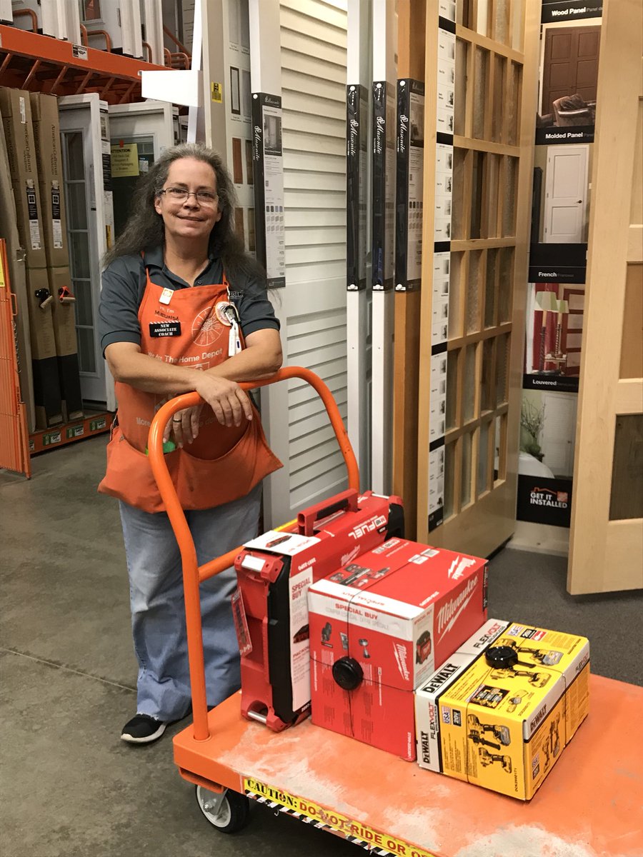 TullySj's tweet photo. $1,100+ recovery for our hardware hawk eyes! 👀 #NotOnOurWatch #ProtectingOurAssets #Team0141 https://t.co/JFCCzdC5pq