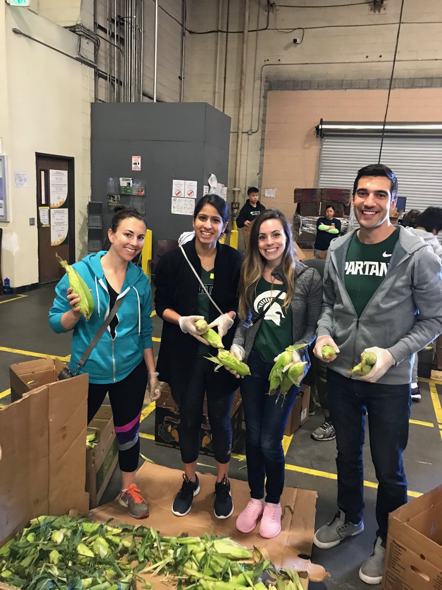 LAspartans's tweet photo. We had an amazing day volunteering at the LA Regional Food Bank for our annual #MSUDayofService. We organized thousands of pounds of food to be donated to deserving people in LA. https://t.co/PdcCAwv8iZ