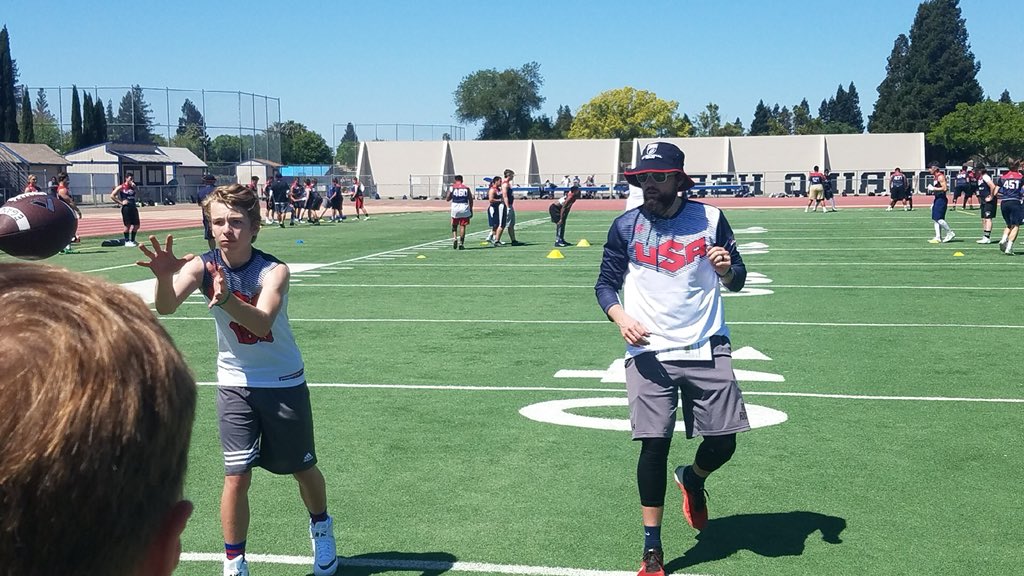Coach_T_Souza's tweet photo. Day 1 in the books in Sac! QBs working to earn those 🔑s to the @USNFT one detail at a time!!! Can’t wait to see who brings that #Juice tomorrow on #CompetitionSunday! #LetsGo https://t.co/r8OwXI625h