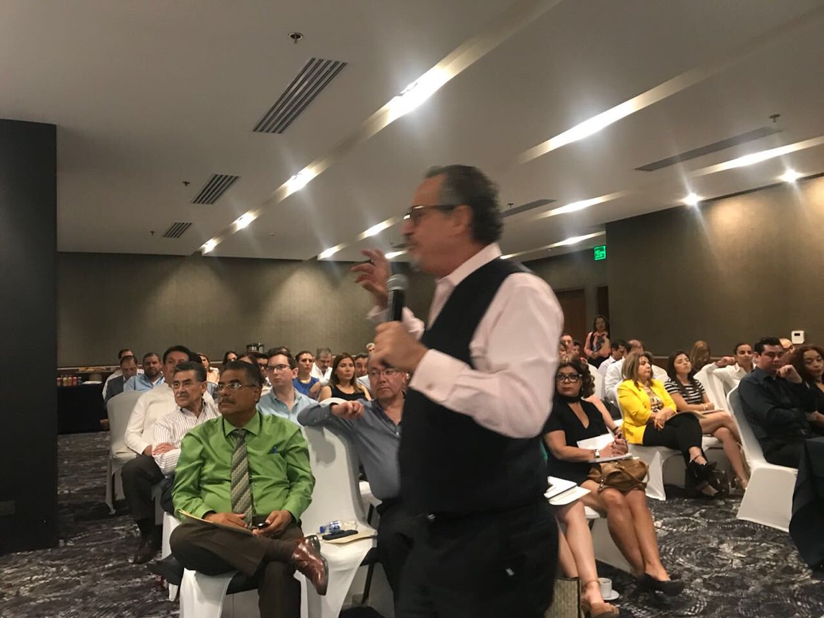 lictzintzun's tweet photo. En representación del Secretario de Gobierno Lic. Miguel E. Pompa Corella, acudí a Clausura de primera jornada Estatal notarial, en compañía de Presidente Nacional de Notarios. @TonoManzanero @claudiapavlovic @PUROPOTRILLO @ANDRESIBARRA99 @SecGob_Sonora @gobiernosonora https://t.co/NXVrXTND6X